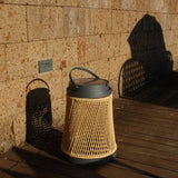 Solare gulvlampe gråt aluminium med gult reb