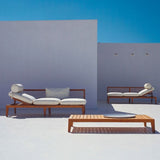 Synthesis sofaseng i teak med justerbar bund